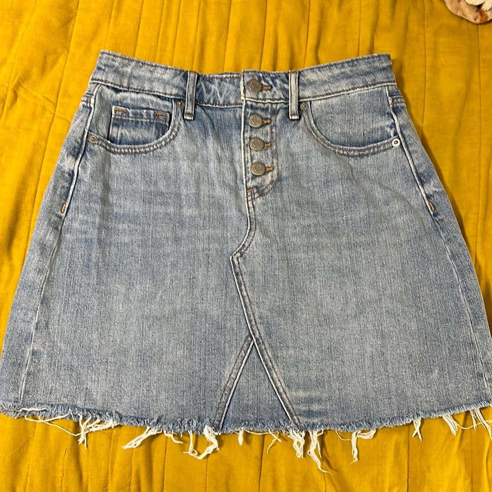 Old Navy Denim skirt.  Button front